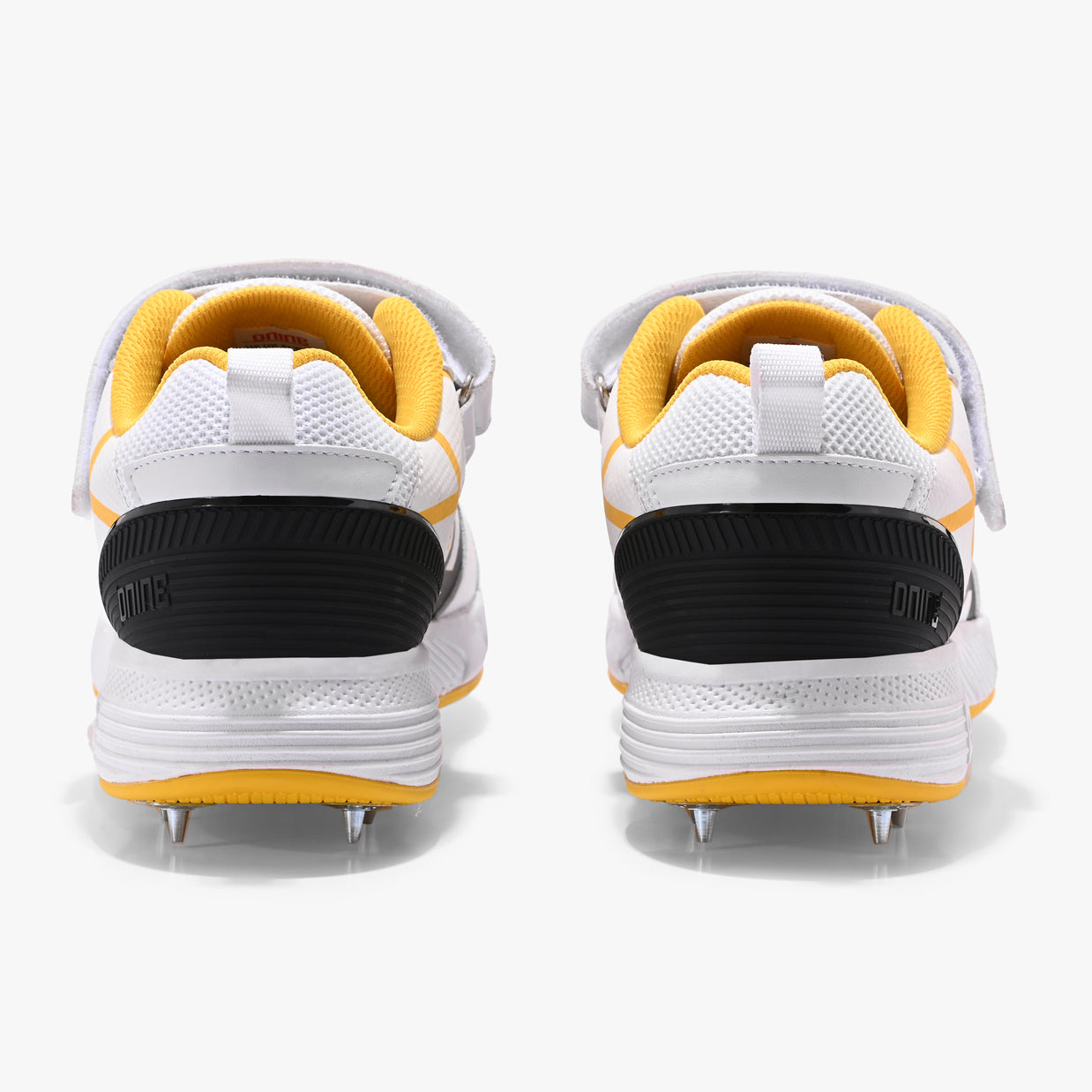 DNINE KINGS CRICKET SPIKES