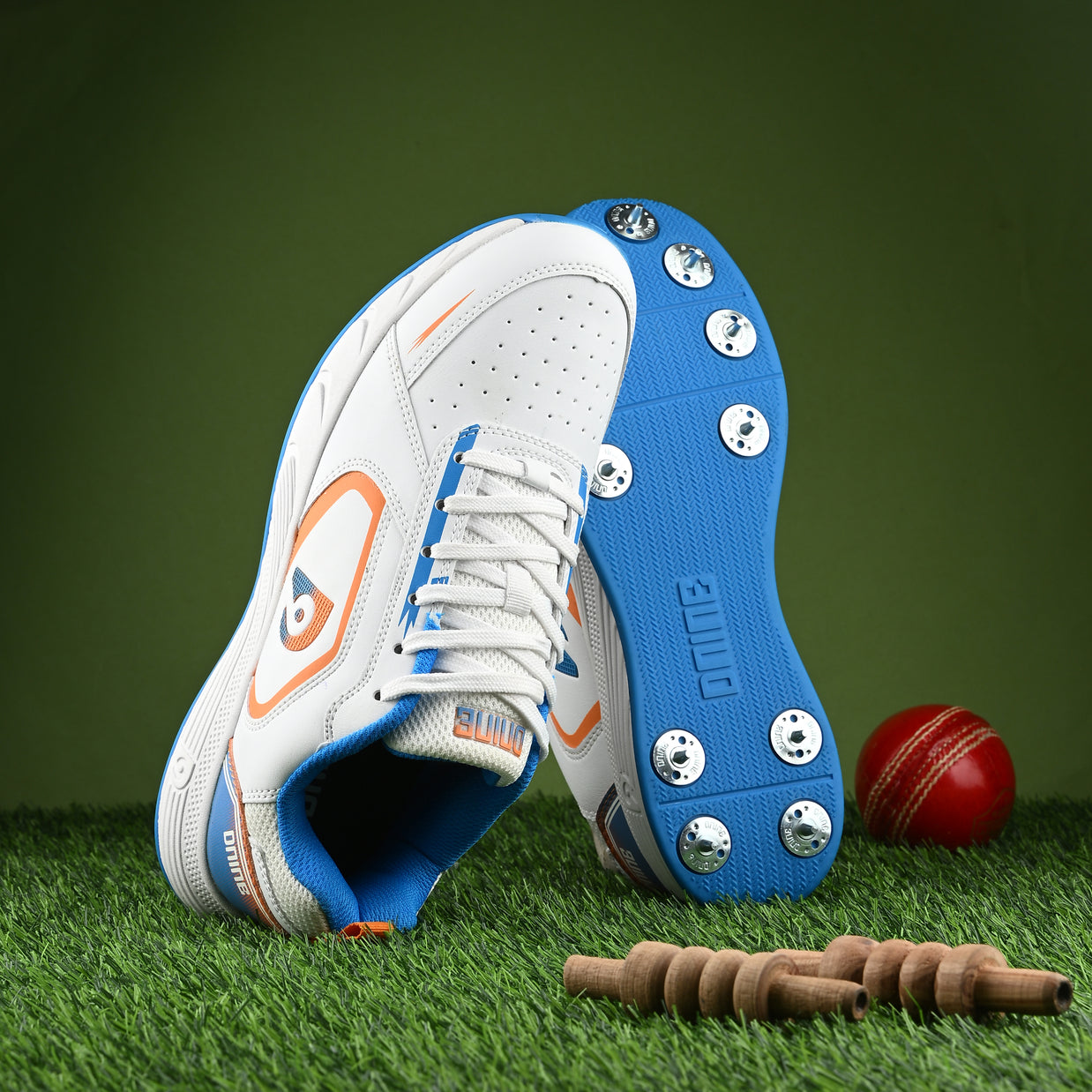 DNINE THUNDER SPIKE SHOES