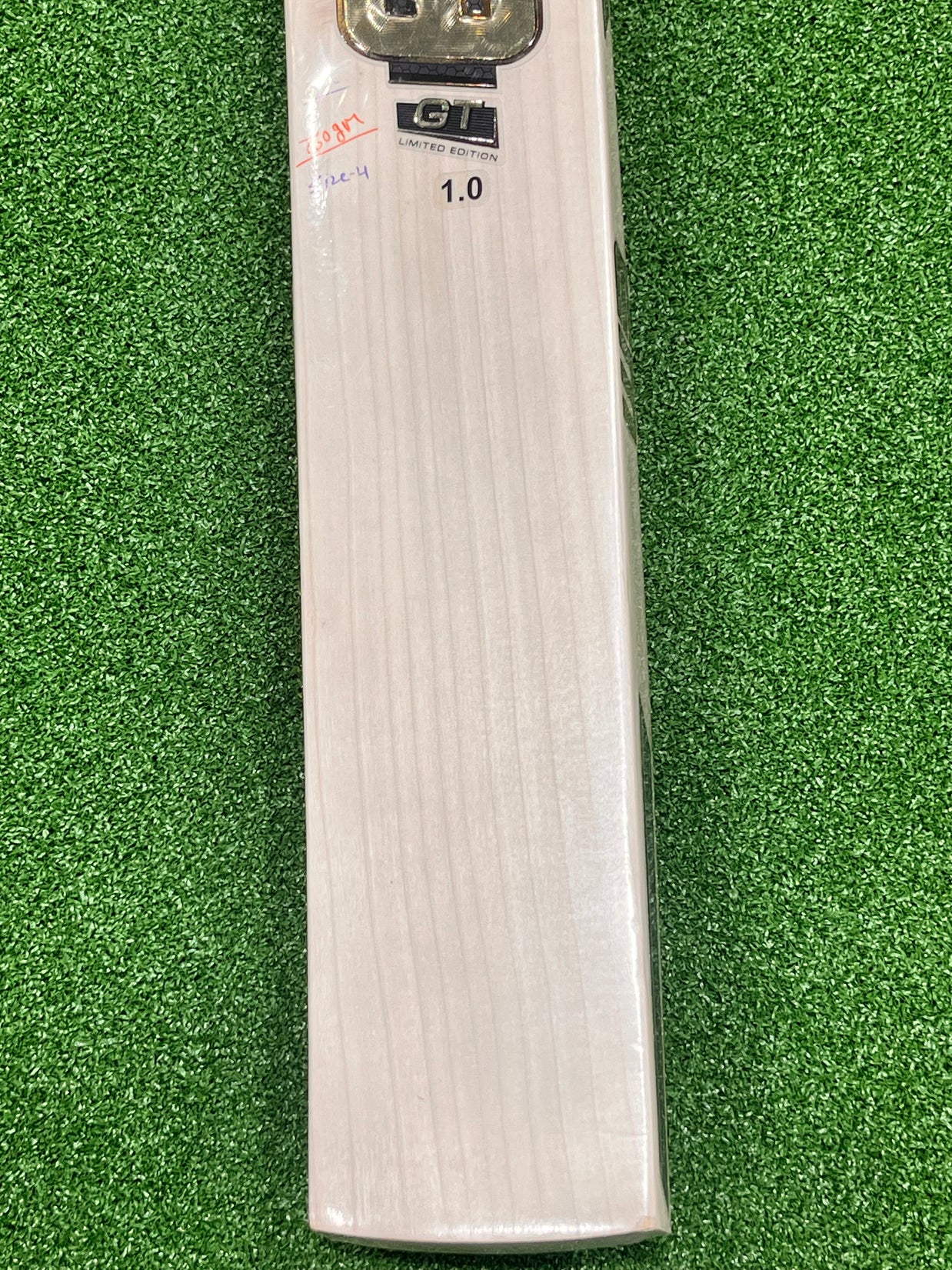 EM GT 1.0 Youth Cricket Bat - Size 4 (ULTIMATE JUNIOR CRICKET BAT)