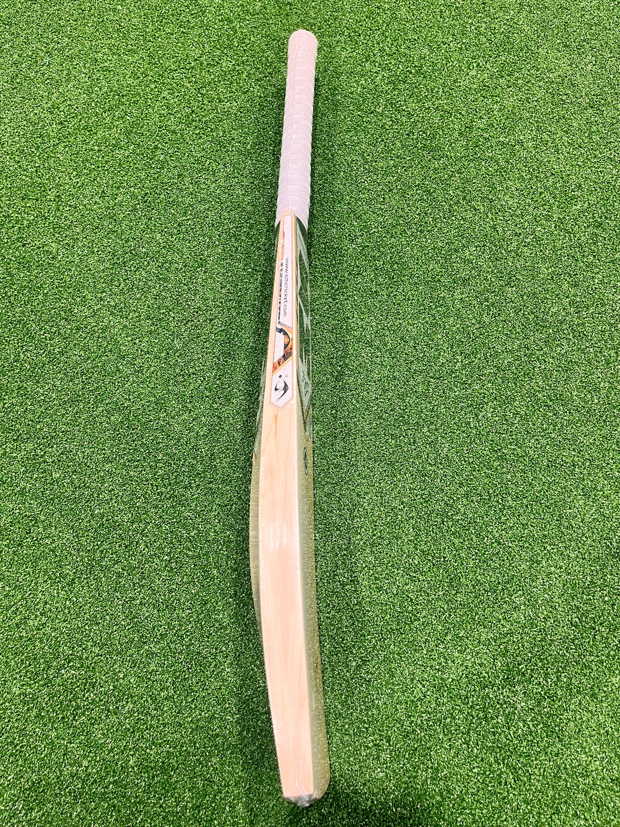 SM ARROW CRICKET BAT