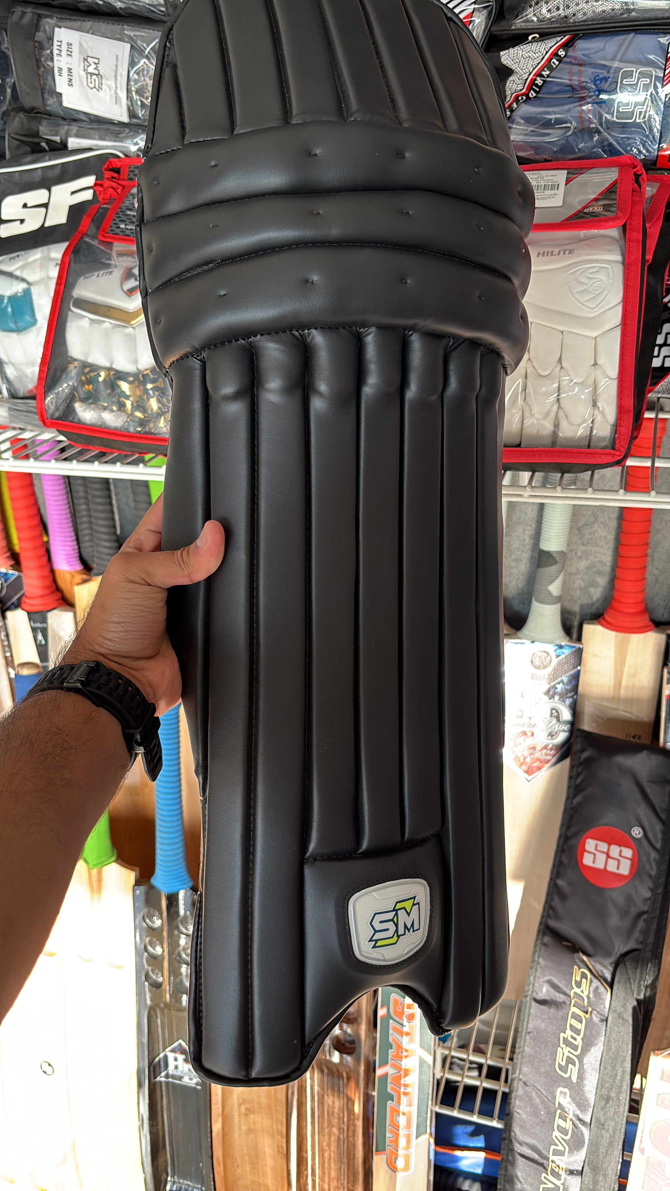 SM FANATIC BATTING PADS - BLACK