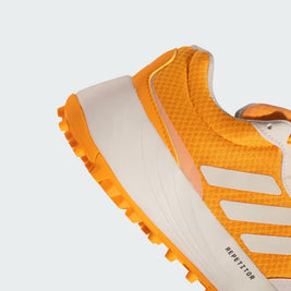 Adidas Scorerun - Rubber spikes shoes