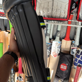 SM FANATIC BATTING PADS - BLACK