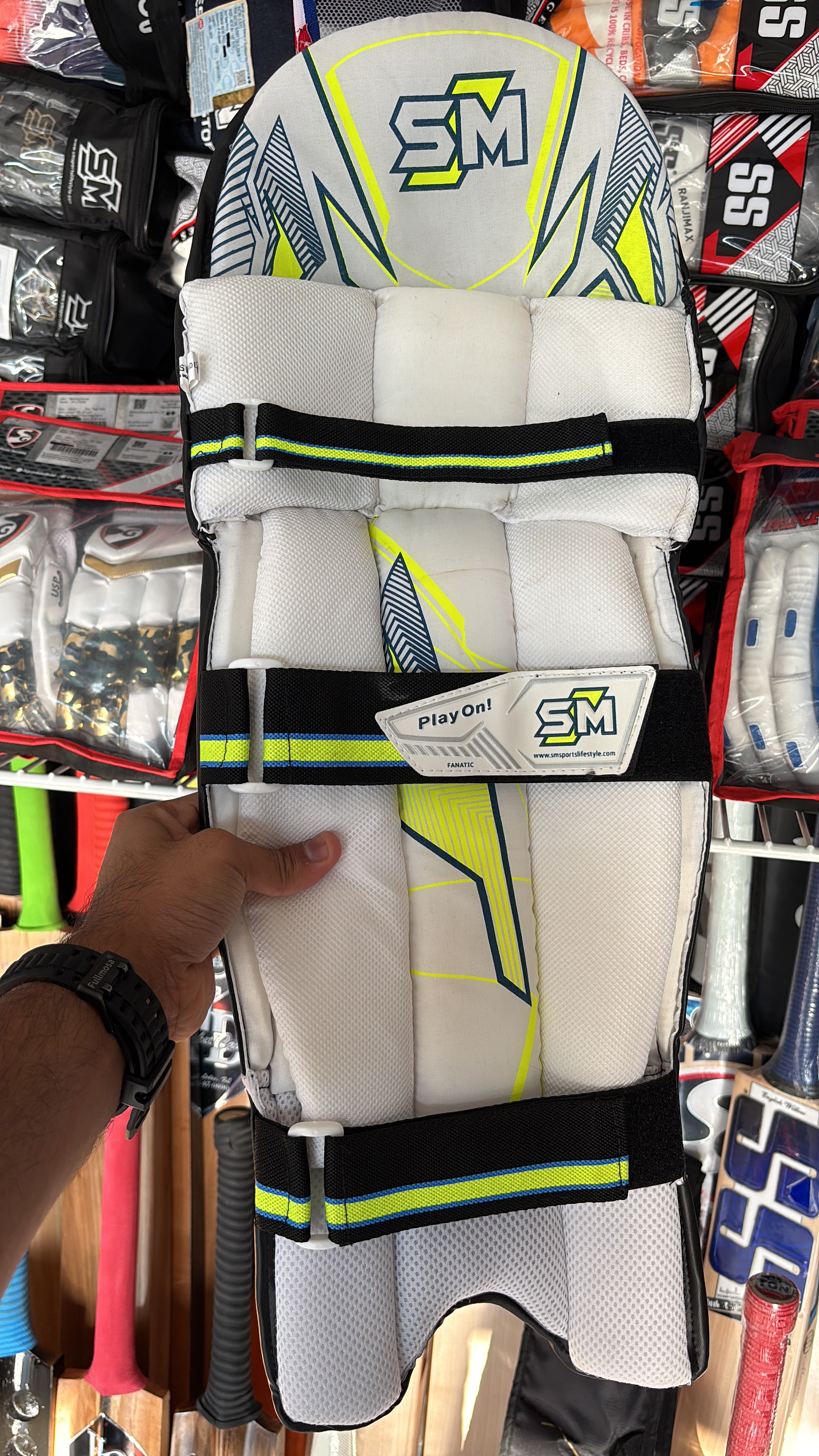 SM FANATIC BATTING PADS - BLACK