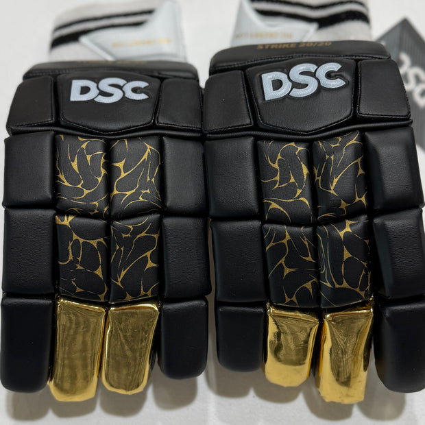 DSC Strike 20/20 Batting Gloves