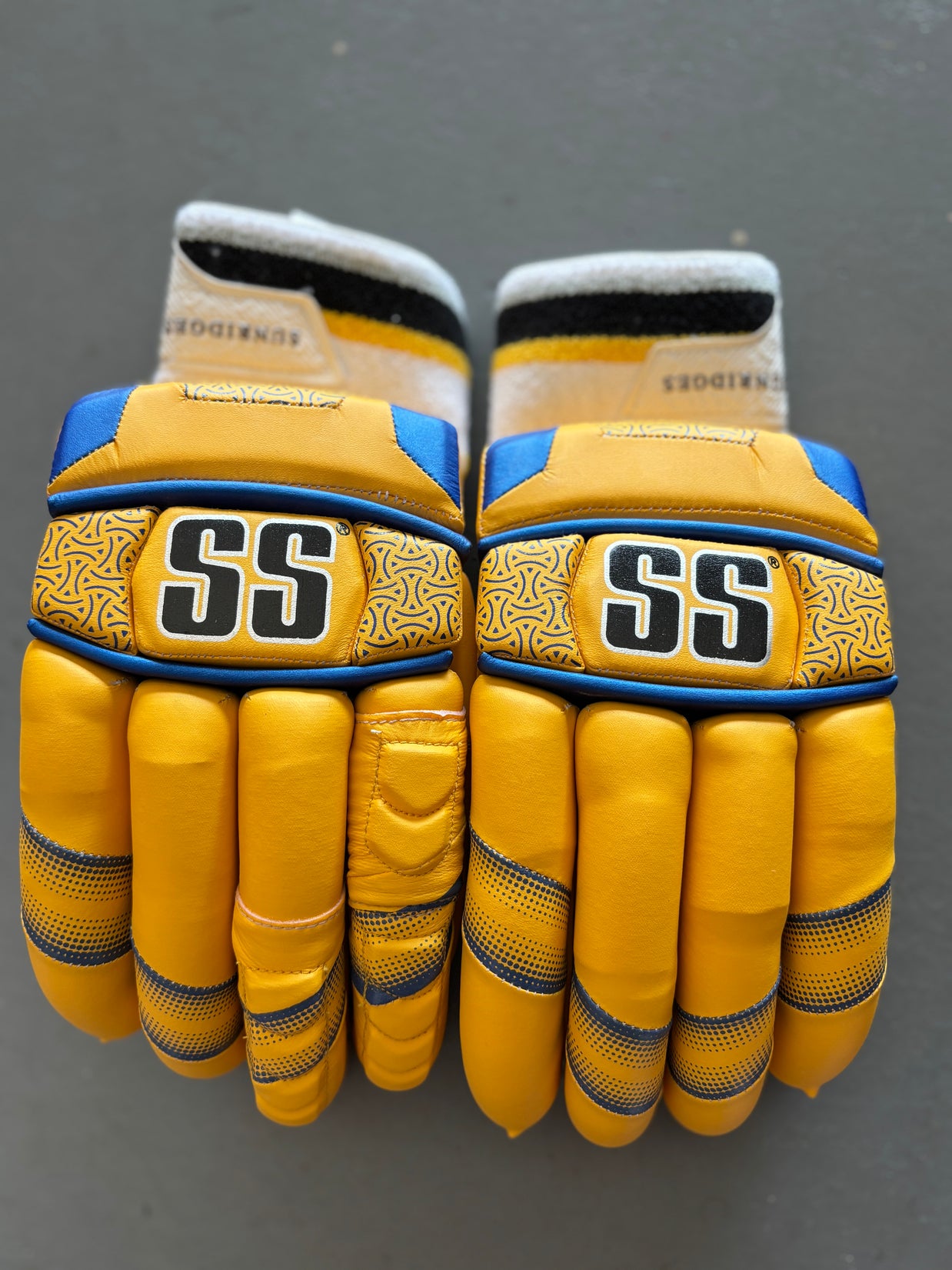 SS SUPER TEST CSK EDITION  BATTING GLOVES