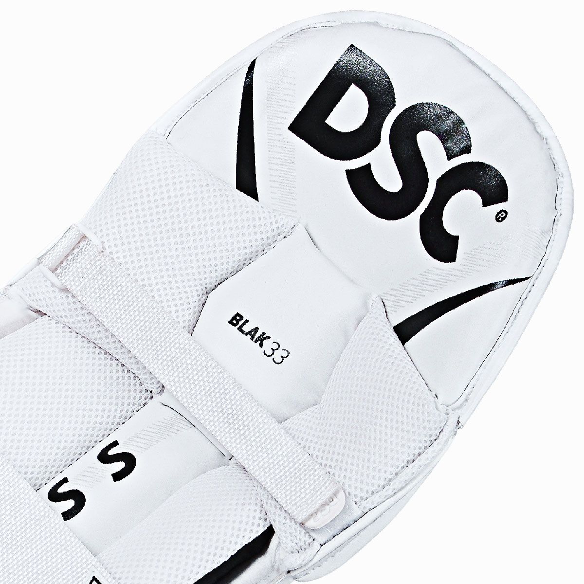 DSC Blak33 - Batting Legguard