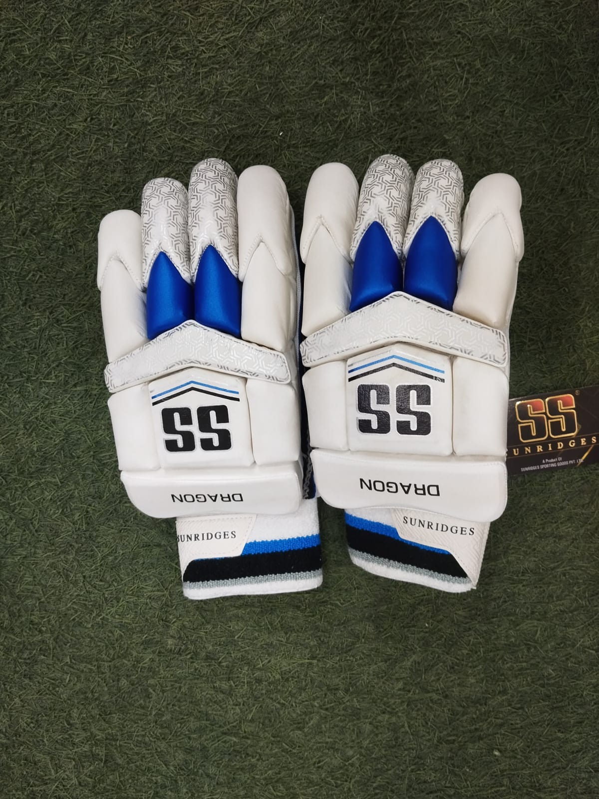 SS DRAGON BATTING GLOVES