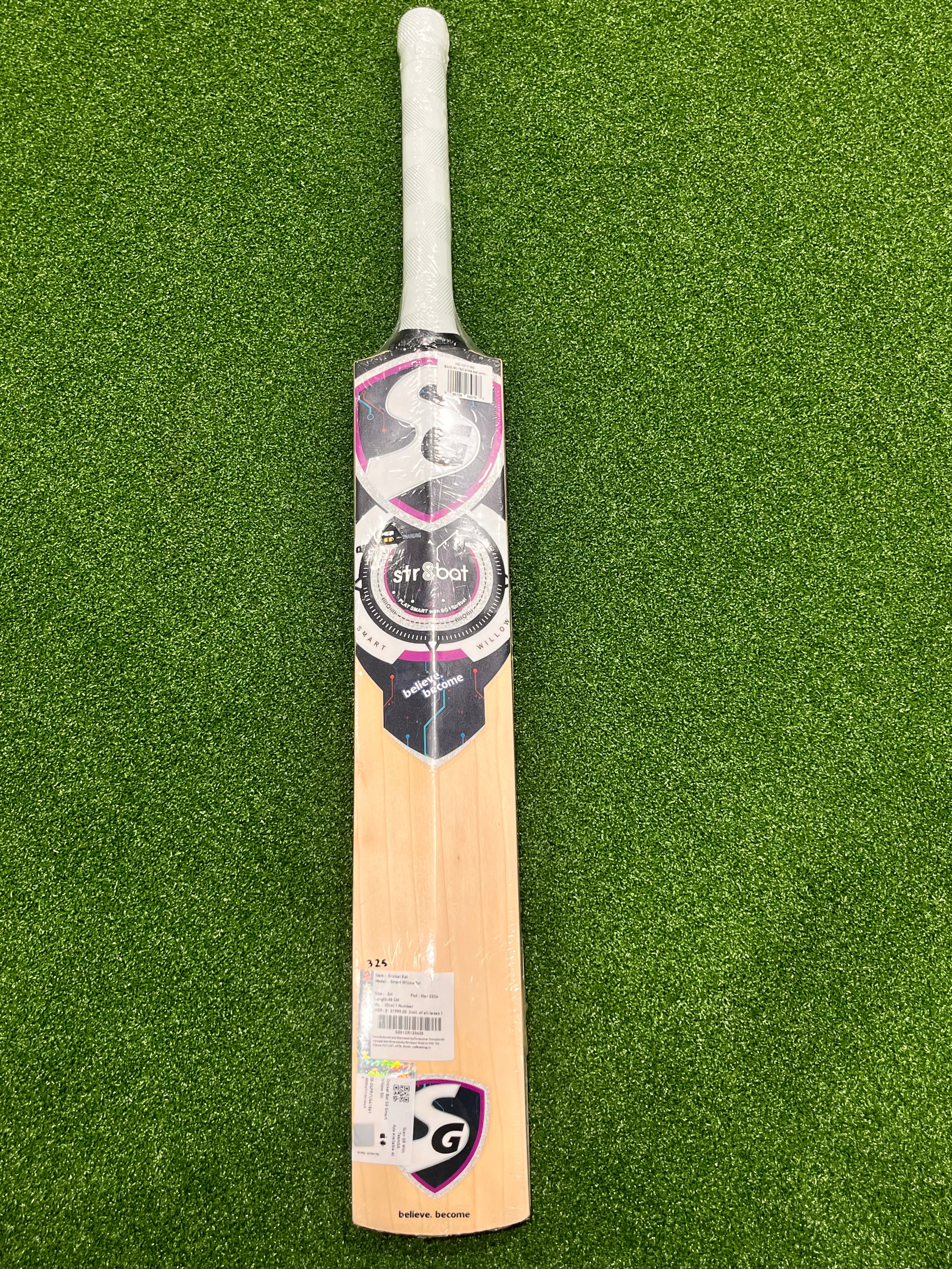 SG STR8 Bat with Sensor