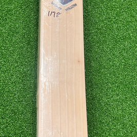 SG STR8 Bat with Sensor