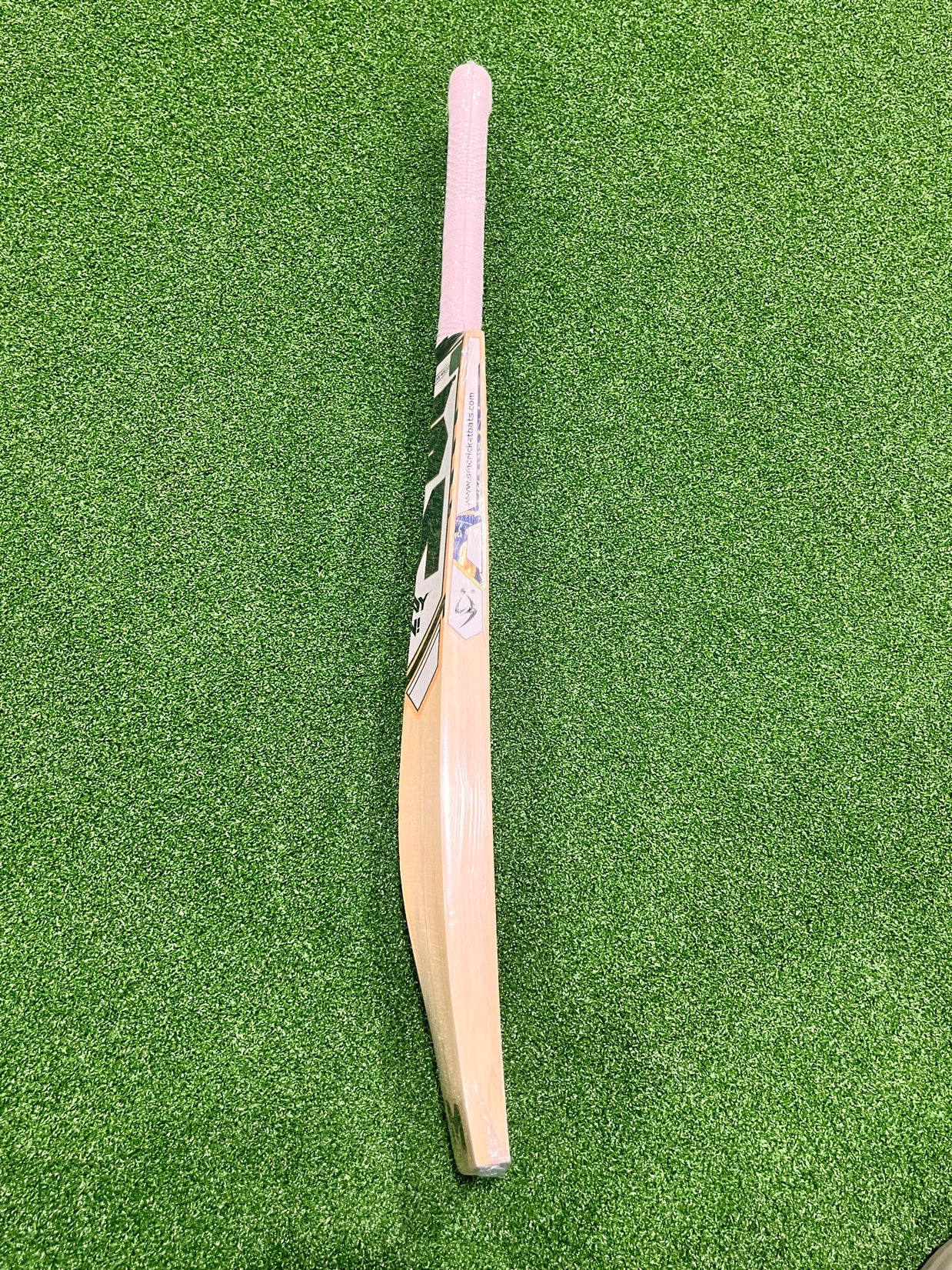 SM BEAST CRICKET BAT