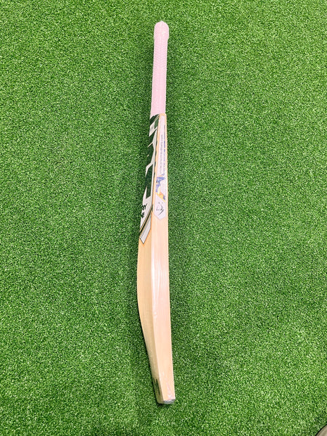 SM BEAST CRICKET BAT