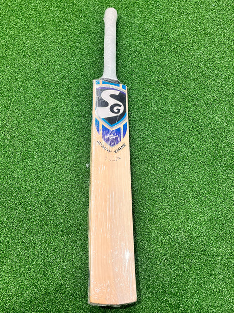 SG Reliant Extreme Youth Bat - Size 5
